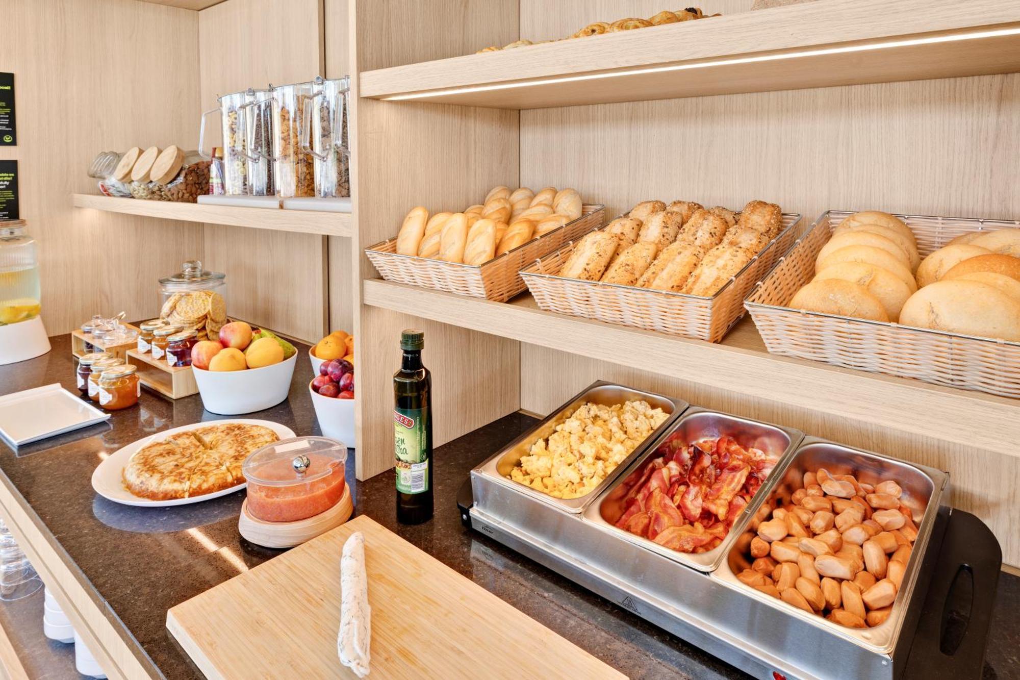 B&B Hotel Madrid Tres Cantos Dış mekan fotoğraf